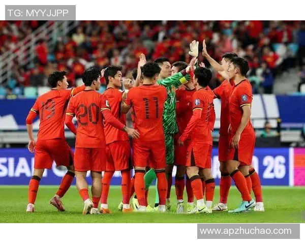 2008东亚杯国足对阵日本的激烈较量与历史意义分析